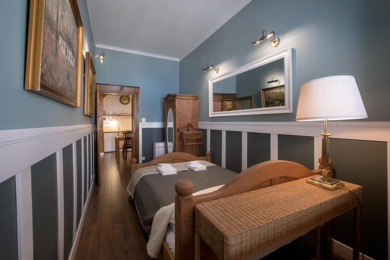 Old House Apartments Познань Экстерьер фото
