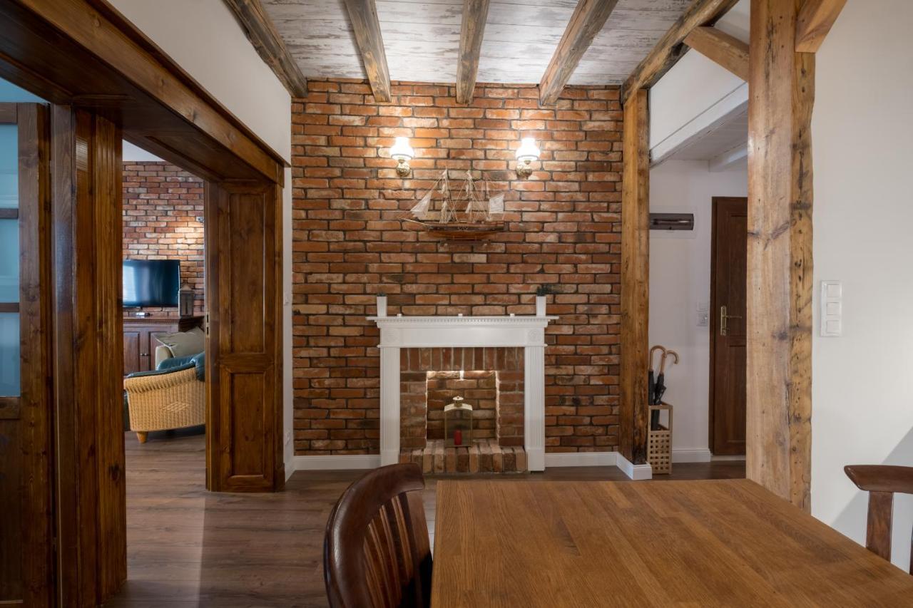 Old House Apartments Познань Экстерьер фото