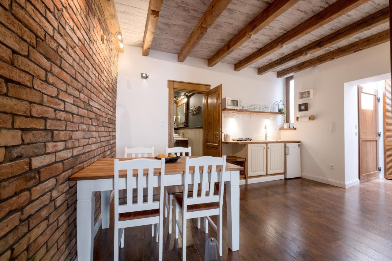 Old House Apartments Познань Экстерьер фото